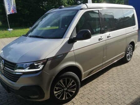 Folierung VW T6 Retro Bully halb-halb