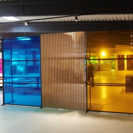 Folien wie gefärbtes Glas